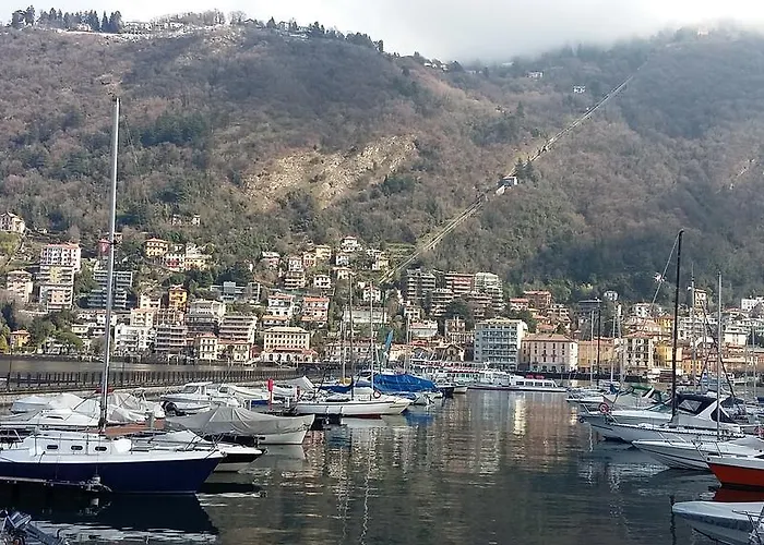 Al Porticciolo Di Sant'agostino 4*