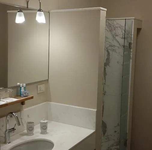 Al Porticciolo Di Sant'agostino فندق مبيت وإفطار 4*