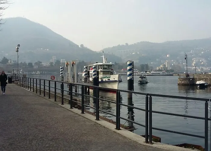 Al Porticciolo Di Sant'agostino 4* كومو