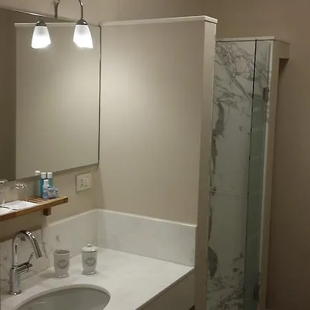 Al Porticciolo Di Sant'agostino Bed and breakfast 4*